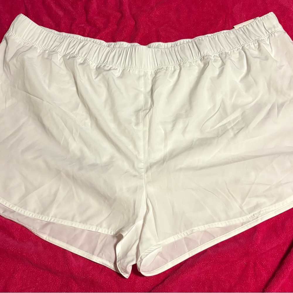 Old Navy Women's Bright White Athletic Shorts